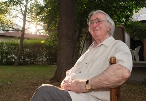 Внатрешните предели на тивкиот поет